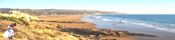 paradi plages: km 27 au nord d' agadir plus loin de la ville
